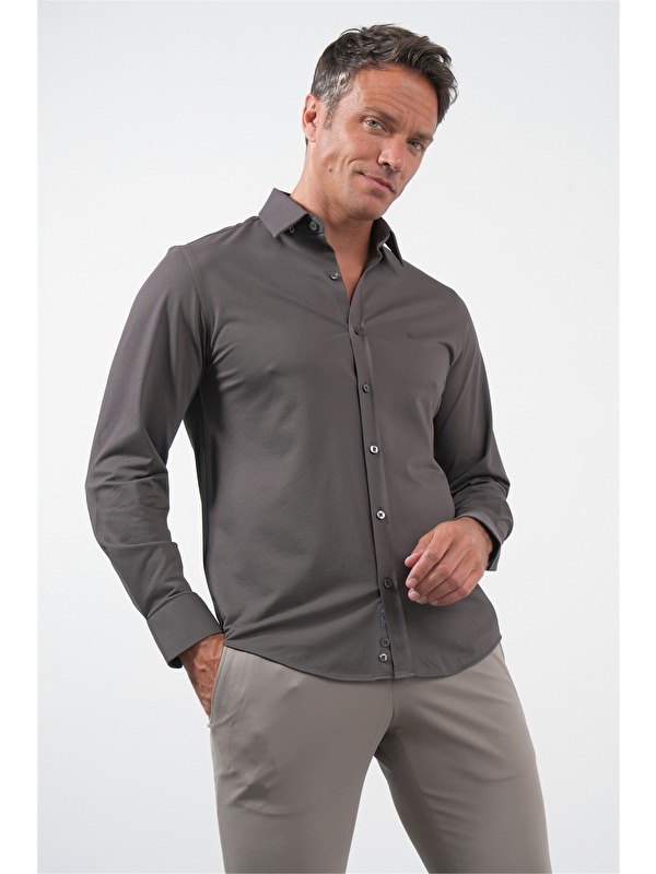 İMZA Kahverengi Tulum Yaka Uzun Kol Cepsiz Örme Slim Fit Pamuklu Gömlek 1004260208