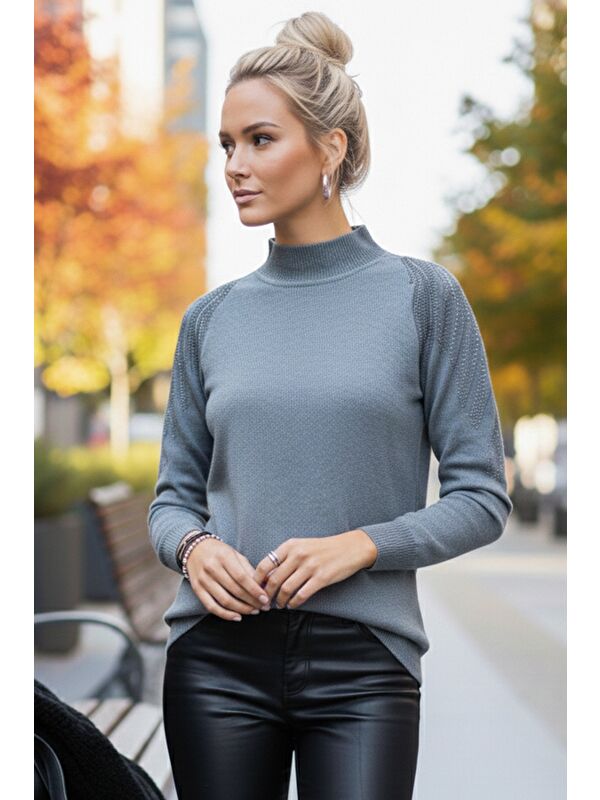 Chiccy Gri Balıkçı Yaka Uzun Kol İnce Taşlı Casual Triko Kazak 65 60