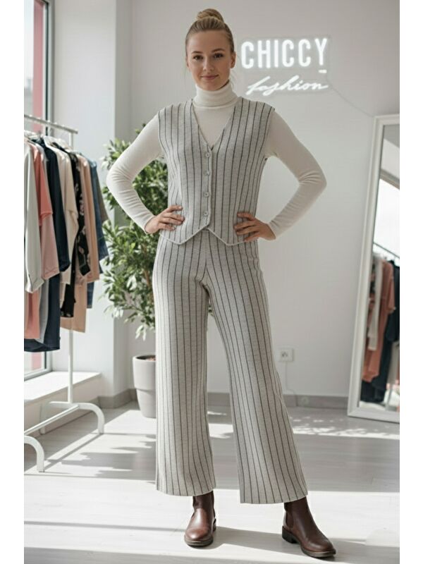 Chiccy Bej V Yaka Kolsuz Çizgili Lastikli Bel Casual Oversize Triko Yelek Pantolon Takım 55-110 55-55