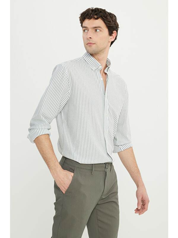 Altınyıldız Classics Erkek Haki Pamuklu Oxford Comfort Fit Düğmeli Yaka Çizgili Gömlek