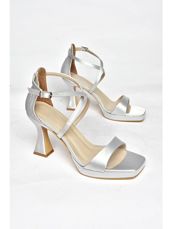 S5693154 Gümüş Kadın Topuklu Ayakkabı - Görsel 4