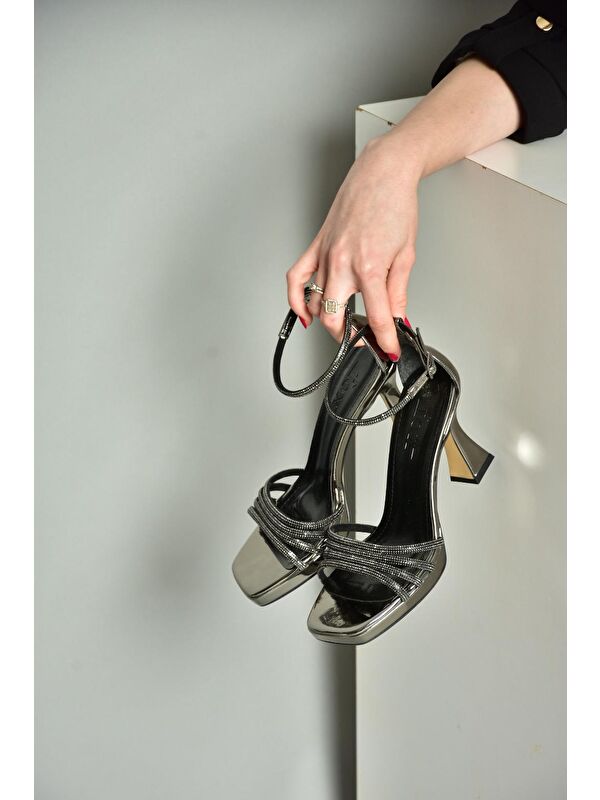 S5693146 Platin Kadın Topuklu Ayakkabı - Görsel 2