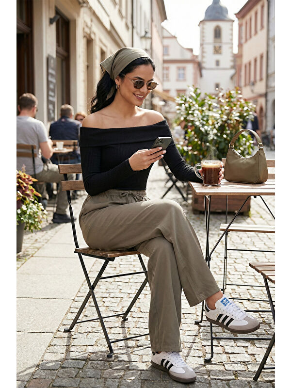 Lela Relaxed Fit Yüksek Bel Bol Paça Bağlamalı Kadın Pantolon 6923874