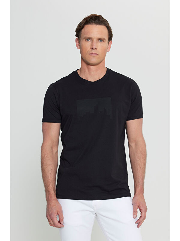 Altınyıldız Classics Erkek Siyah Pamuklu Slim Fit Dar Kesim Bisiklet Yaka Baskılı Esnek Tişört