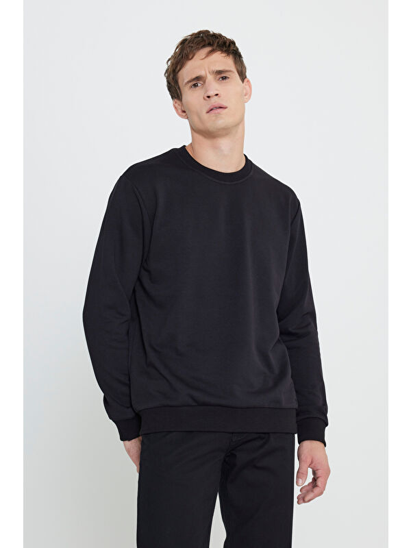 AC&Co / Altınyıldız Classics Erkek Siyah Standart Fit Normal Kesim Bisiklet Yaka Pamuklu Sweatshirt