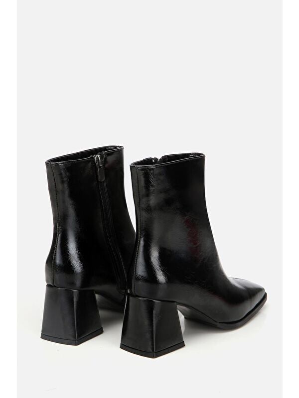 Yaya By Hotiç Siyah Yaya By Hotiç Yaya By Kadın Rugan Fermuarlı Küt Burunlu Topuklu Bot