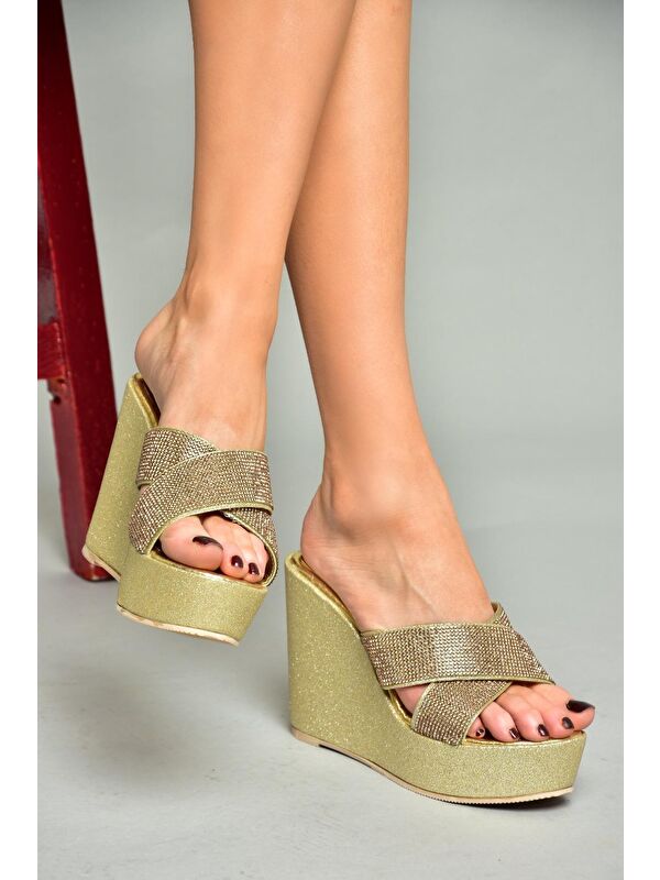 S8204212 Altın Kadın Terlik - Görsel 6