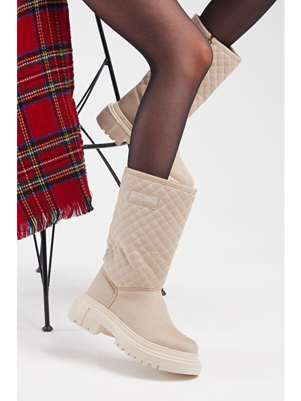 Kadın Bej Kapitone Desenli Rahat Kalıp Uzun Bot - Görsel 5