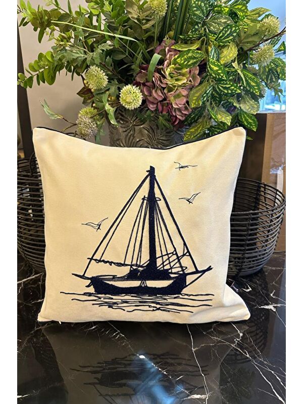 Çeyiz Diyarı Yelkenli Lüx Nakışlı Keten Kırlent Kılıfı 45x45 cm