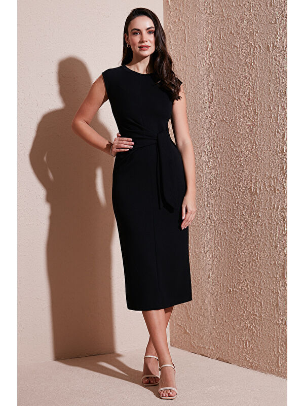 Lela Slim Fit Bisiklet Yaka Bağlama Detaylı Midi Kadın Elbise 5866164