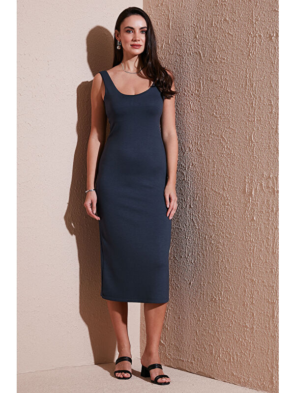Lela Slim Fit Kalın Askılı Midi Kadın Elbise 5866154