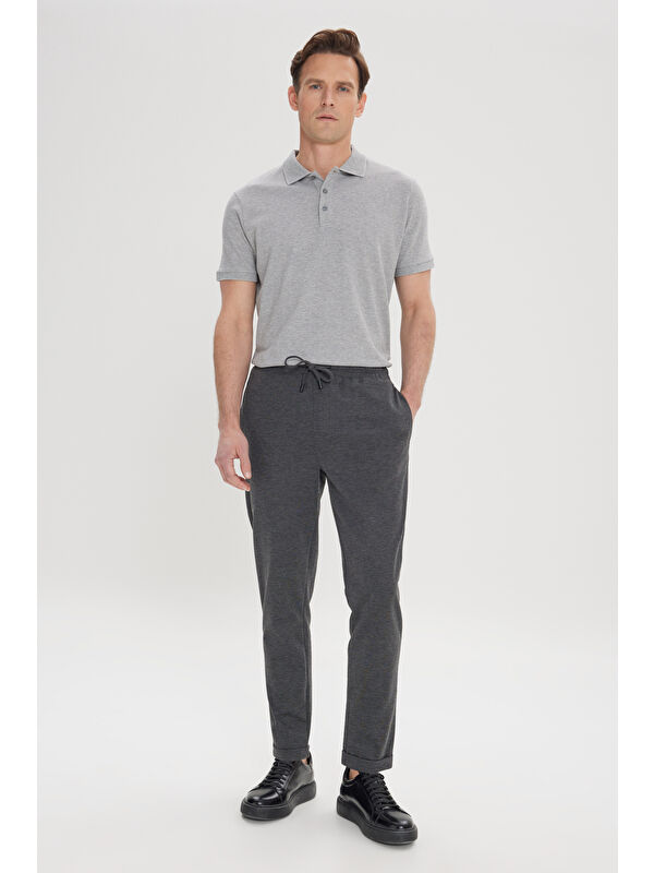 AC&Co / Altınyıldız Classics Erkek Gri Standart Fit Normal Kesim Cepli Beli Bağlamalı Rahat Örme Pantolon