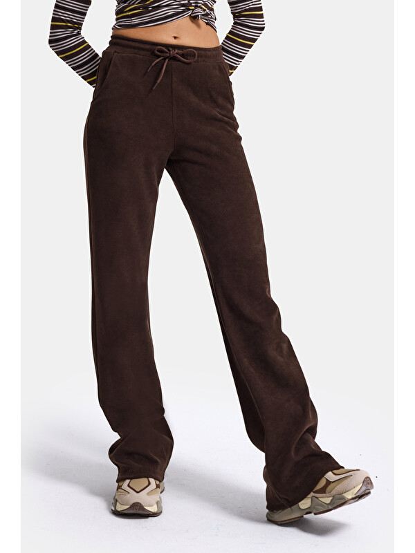 It's Basic Kadın Acı Kahve w6-81 Flare Fit İnce Fitilli Esnek Velvet Kadife Kumaş Pantolon
