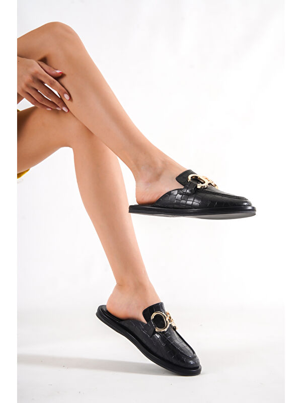 Metal Tokalı Kapalı Kadın Terlik - Görsel 6