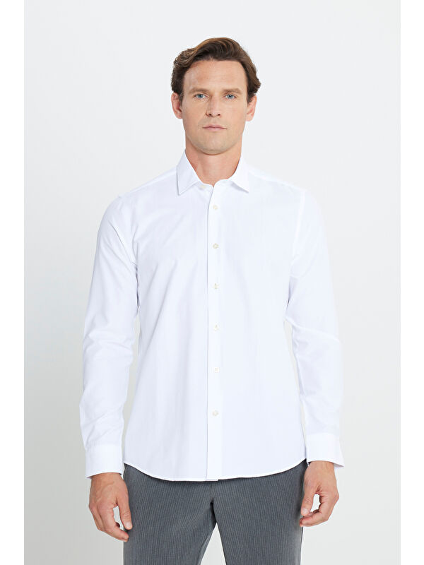 AC&Co / Altınyıldız Classics Erkek Beyaz Kolay Ütülenebilir Slim Fit Dar Kesim Klasik Yaka Pamuklu Gömlek
