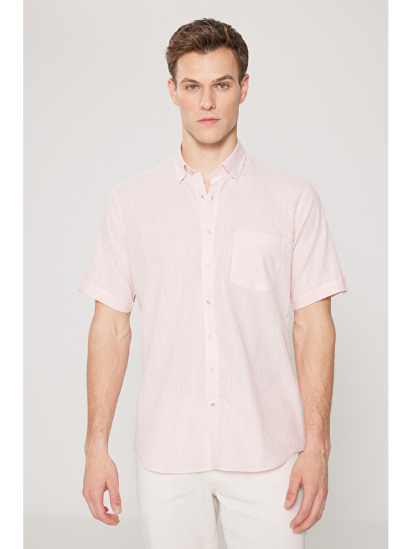 AC&Co / Altınyıldız Classics Erkek Pembe Comfort Fit Rahat Kesim Gizli Düğmeli Yaka Keten Görünümlü %100 Pamuk Flamlı Gömlek