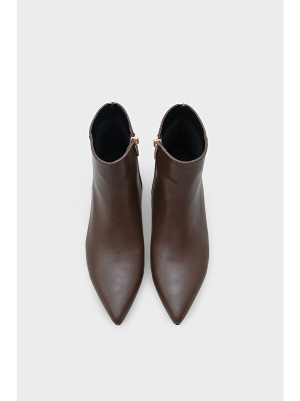 Essie Kadın Bot - Görsel 7