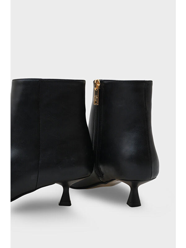 Essie Kadın Bot - Görsel 5