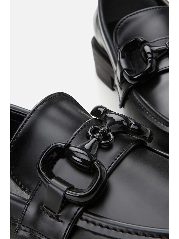 Kadın Siyah Tokalı Klasik Loafer - Görsel 7