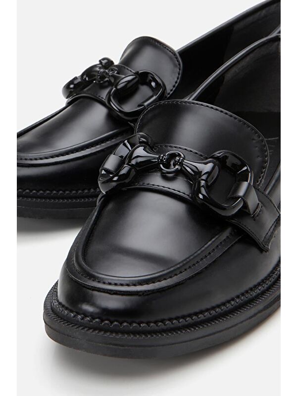 Kadın Siyah Tokalı Klasik Loafer - Görsel 9