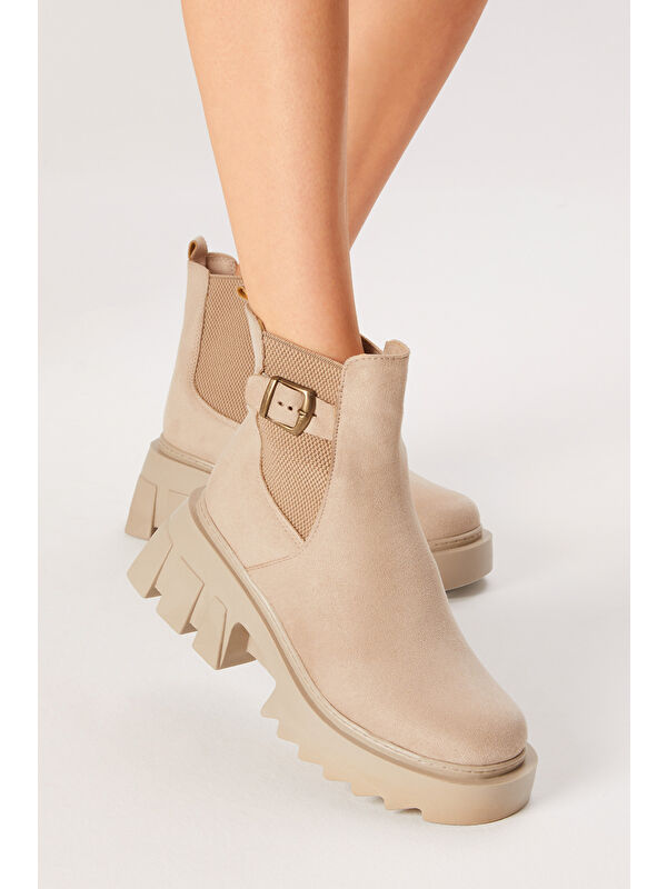 Kadın Krem Süet Rahat Kalıp Kalın Taban Tokalı Lastikli Bot - Görsel 4