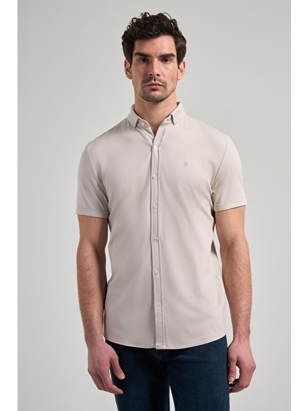 İMZA Taş Rengi Kısa Kol Düz Örme İtalyan Yaka Cepsiz Pamuklu Classic Slim Fit Gömlek 1004250156