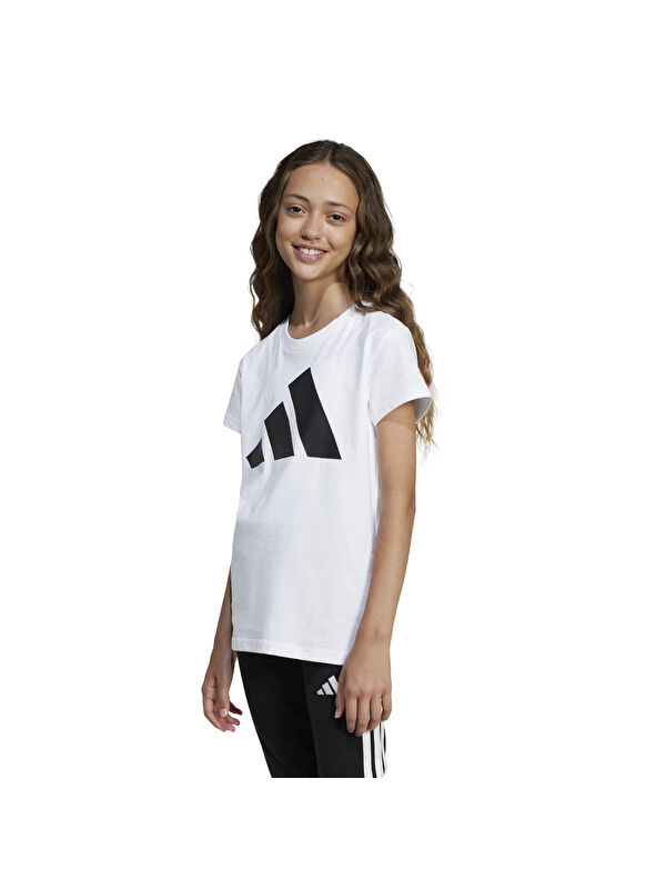 Adidas Essentials Çocuk Beyaz Yuvarlak Yaka Tişört