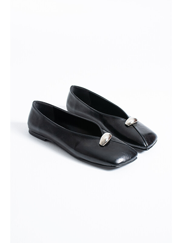 DUXAL SHOES Dawn Kadın Metal Aksesuarlı Kare Burun Babet