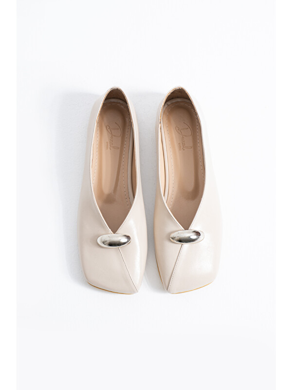 DUXAL SHOES Dawn Kadın Metal Aksesuarlı Kare Burun Babet