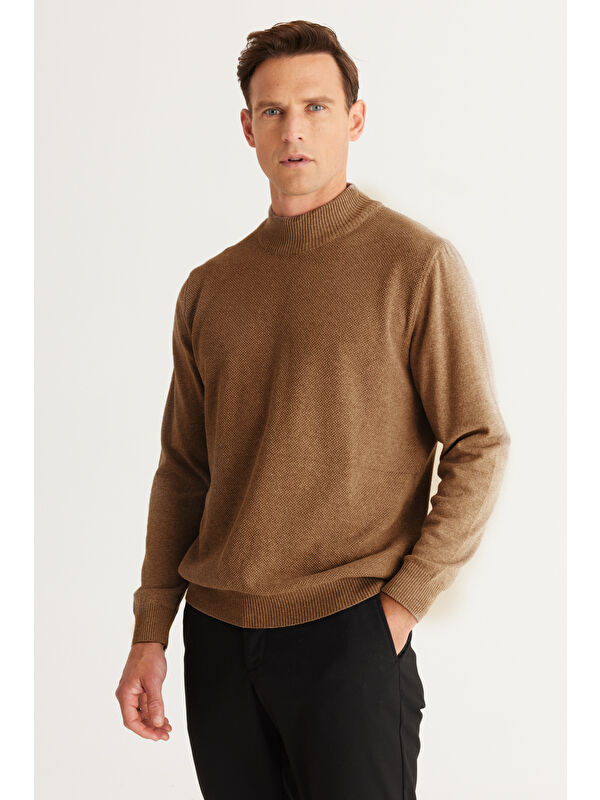 AC&Co / Altınyıldız Classics Erkek Vizon Standart Fit Normal Kesim Yarım Balıkçı Yaka Pamuklu Triko