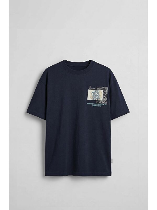 Abluka Online Erkek Oversize Nakış Detaylı Anadolu Motifi T-Shirt Lacivert