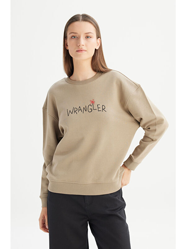 Wrangler %100 Pamuk Relaxed Fit Geniş Bisiklet Yaka Bej Big Logo Sweatshirt