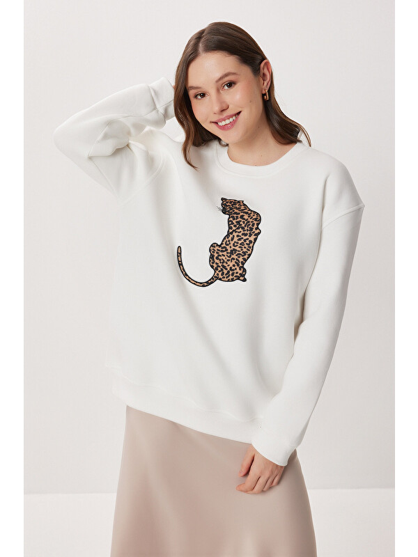 Happiness İstanbul Leopar Baskılı Oversize Şardonlu Örme Sweatshirt EKRU LMC0078