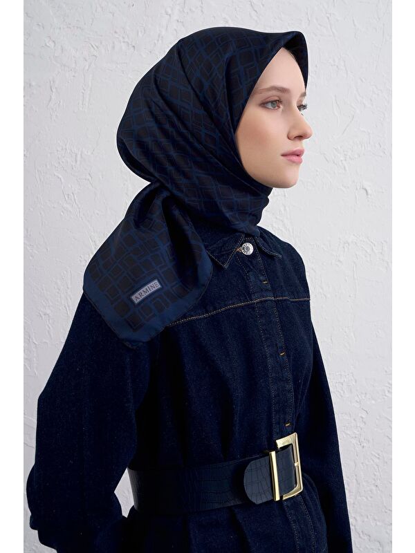 ARMİNE Geometrik Desenli Saf İpek Twill Eşarp 9438D 50