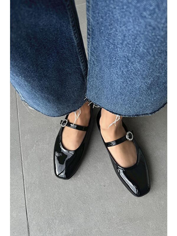 Straswans Bordo Straswans Berny Kemer Kadın Detay Rugan Babet