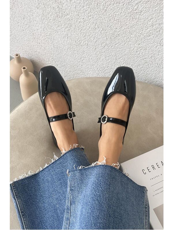 Straswans Bordo Straswans Berny Kemer Kadın Detay Rugan Babet