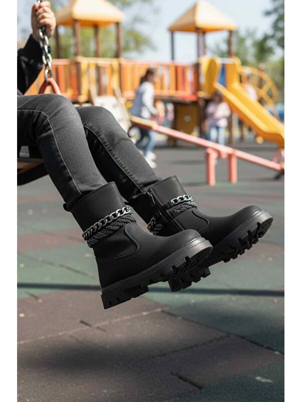 Siyah İçi Polarlı Kaymaz Kız Çocuk Çizme - Görsel 4