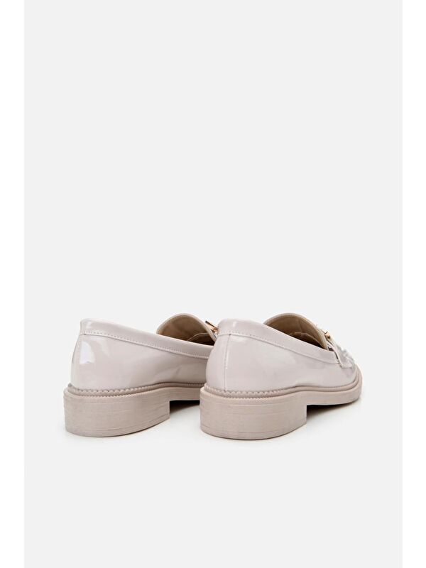 Kadın Rugan Bej Tokalı Klasik Loafer - Görsel 8