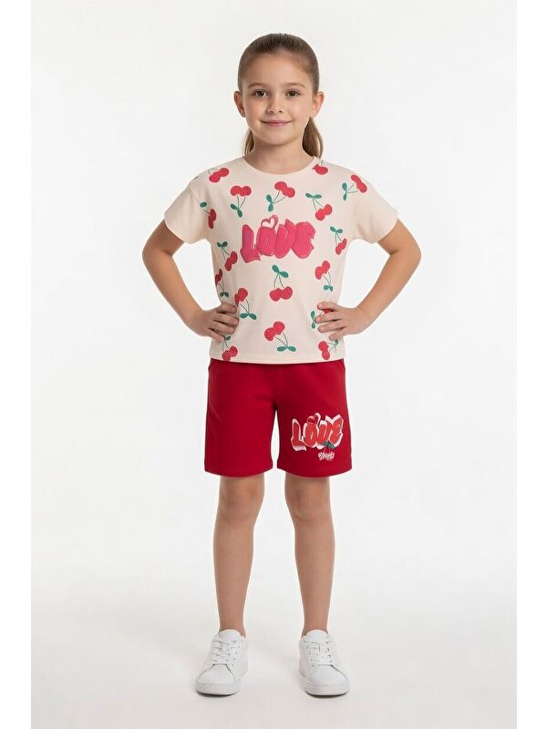Cansın Mini Kırmızı Kiraz Desenli Love Yazılı Tişörtlü Kız Çocuk Şortlu Takım 23897