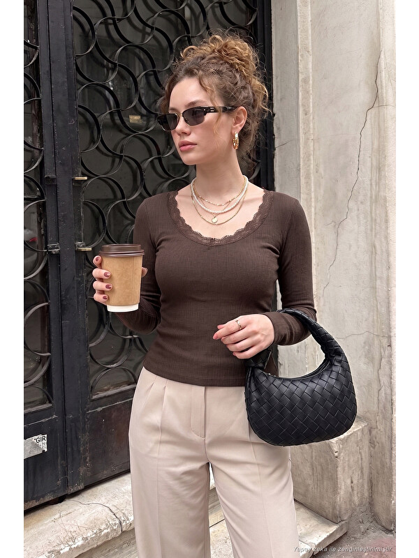 Lela Pamuklu Dantel Detaylı Fitilli Kadın Bluz 5866700