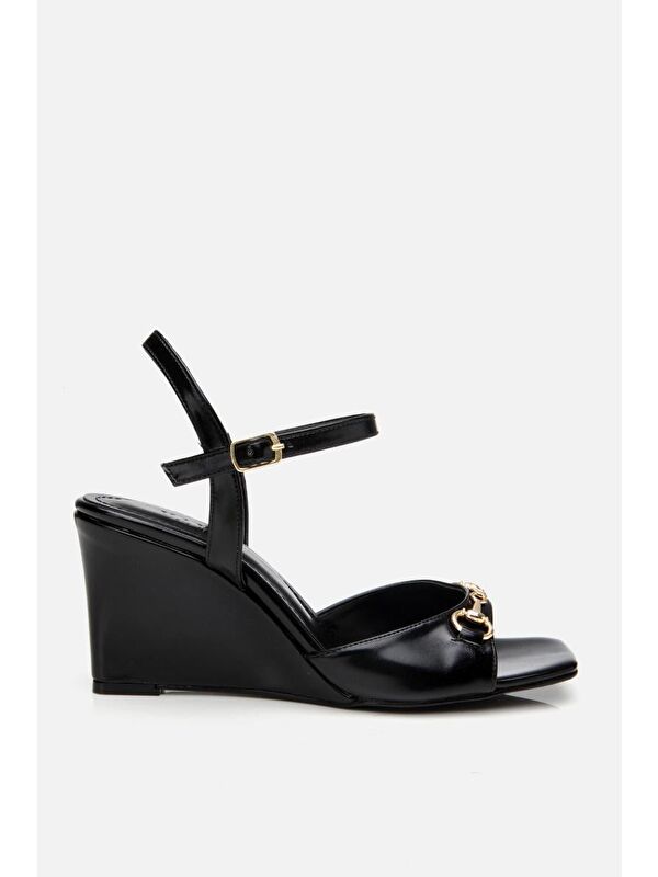 Kadın Siyah Tokalı Dolgu Topuklu Sandalet - Görsel 2