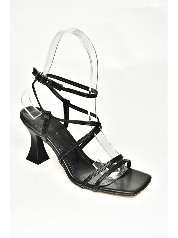 Siyah Kadın Topuklu Ayakkabı - Görsel 4