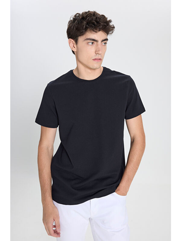 Altınyıldız Classics Erkek Siyah Slim Fit Dar Kesim Bisiklet Yaka Desenli Tişört