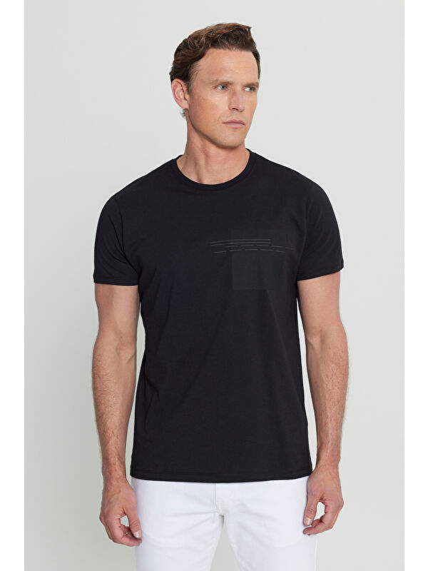 Altınyıldız Classics Erkek Siyah Pamuklu Slim Fit Dar Kesim Baskılı Bisiklet Yaka Esnek Tişört