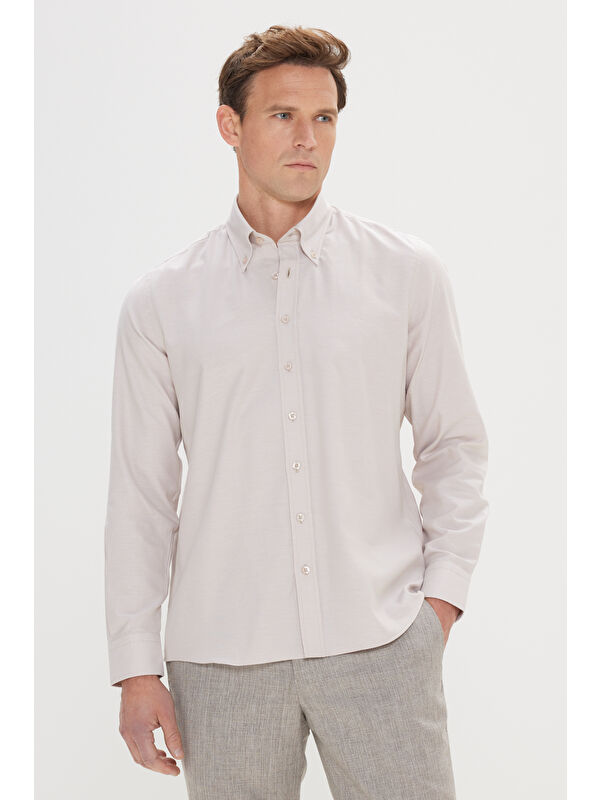 Altınyıldız Classics Erkek Bej Slim Fit Dar Kesim Düğmeli Yaka %100 Pamuk Oxford Gömlek