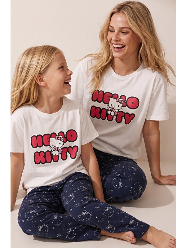 Siyah İnci Hello Kitty Lisanslı %100 Pembe Çok Renkli Bisklet Yaka Pijama Takım 26120461