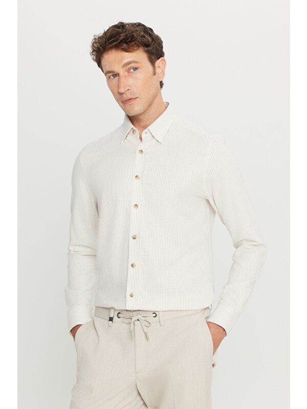 Altınyıldız Classics Erkek Ekru-Bej %100 Pamuk Flanel Slim Fit Dar Kesim Gizli Düğmeli Yaka Çizgili Gömlek