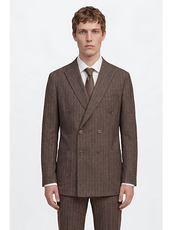 Altınyıldız Classics Erkek Kahverengi Yünlü Slim Fit Dar Kesim Kırlangıç Yaka Çizgili Torba Cepli Kruvaze Takım Elbise