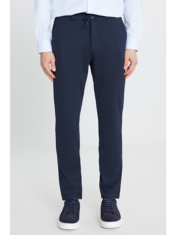 Altınyıldız Classics Erkek Lacivert Slim Fit Dar Kesim Beli Bağlamalı Yan Cepli Casual Jogger Pantolon