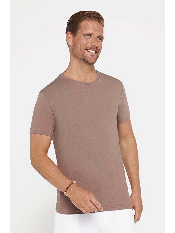 TUDORS Erkek Slim Fit Dar Kesim Pamuklu Elastanlı Esnek Kumaş Basic Kahverengi Bisiklet Yaka Tişört